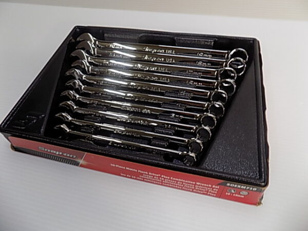 Snap-on コンビネーションレンチセット入荷